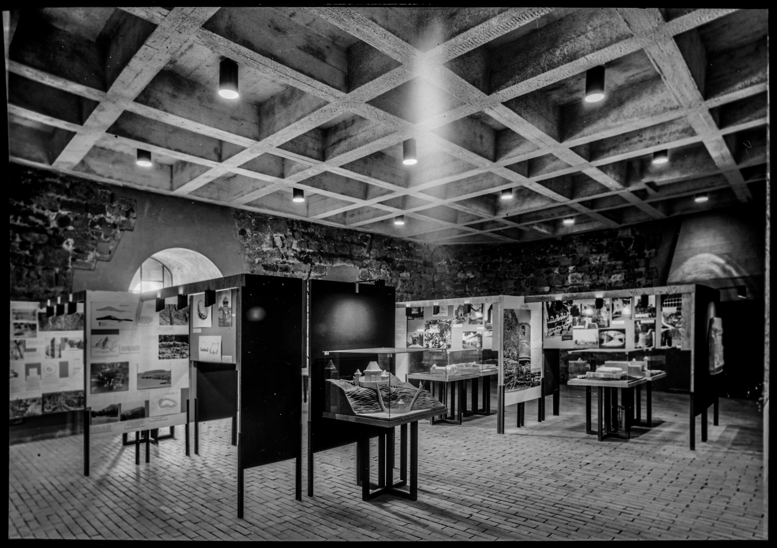 Magyar Építészeti Múzeum és Műemlékvédelmi Dokumentáció Központ