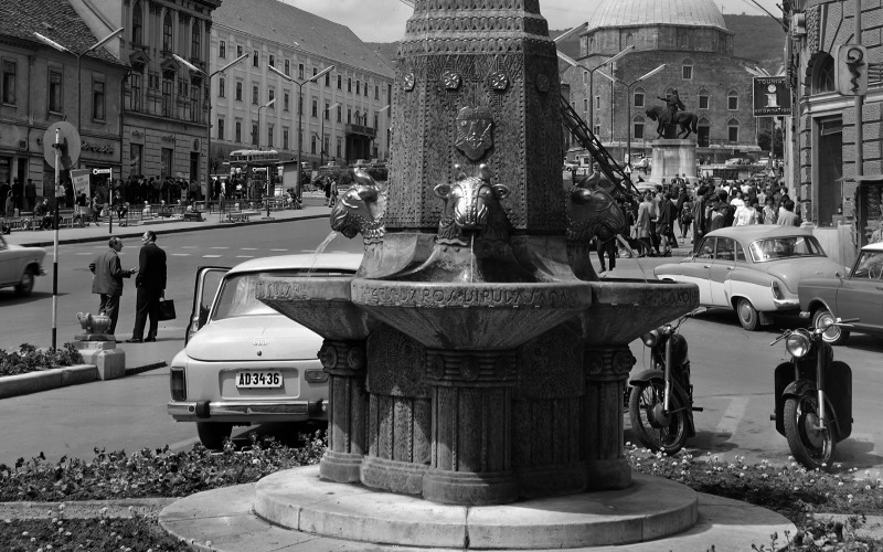 A Zsolnay-kút, Széchenyi tér, Pécs, 1967 (forrás: Fortepan / Inkey Tibor)
