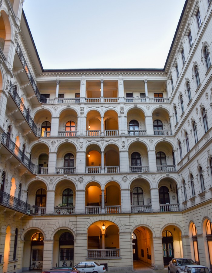 17_Hajós_utca_13_15