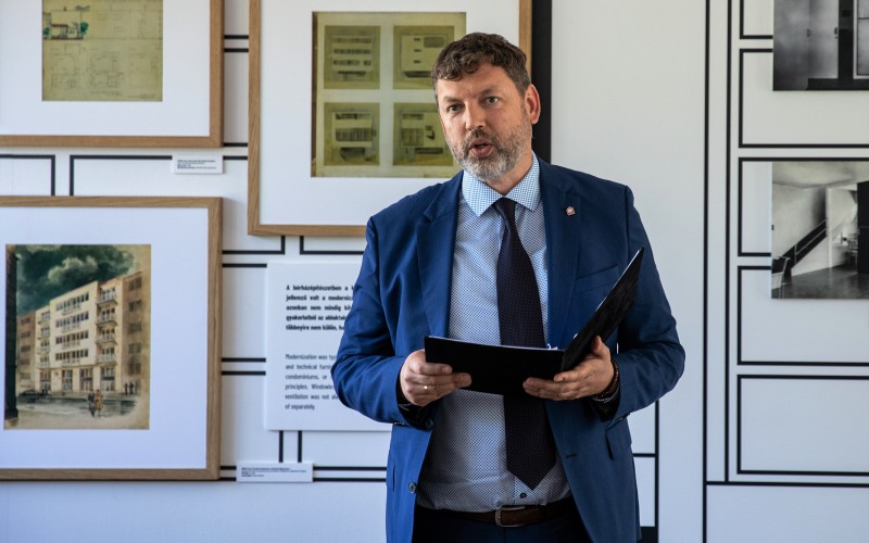 Dr. Almássy Kornél, a MÉM MDK igazgatója