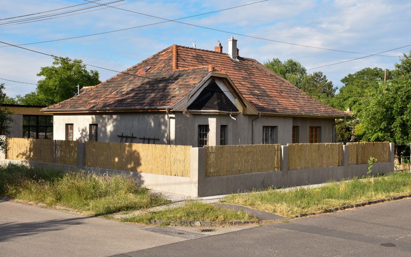 Komáromi utca 22. - 2022.