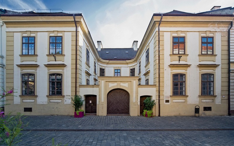 Veszprém, Aggpapok Háza