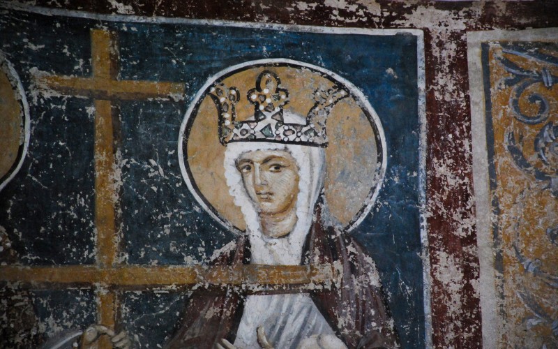 Szent Ilona ábrázolása a darlaci templom szentélyének déli falán, 1400 körül (Fotó: Szakács Béla Zsolt)