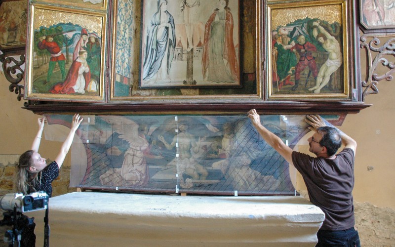 A zsidvei szárnyasoltár (1508) és a középkori oltármenza Felsőtatárlakán (Fotó: Szakács Béla Zsolt)