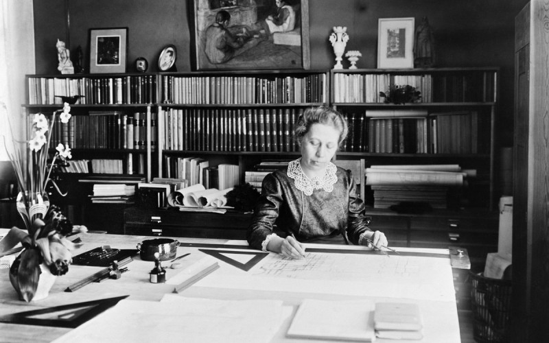 Wivi Lönn (1872-1966), az első finn építésznő. Fotó: Helsinki Városi Múzeum, via Europeana
