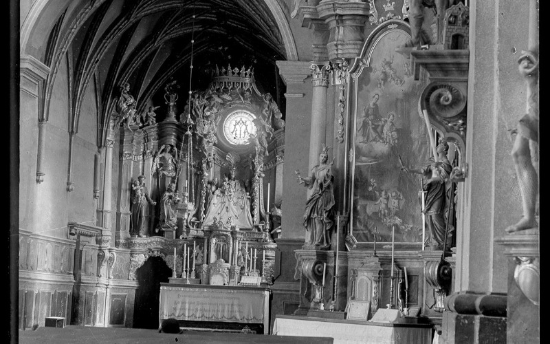 Andocs, ferences templom, belső a szentély felé [1912]. (Fotótár, ltsz. 083.732N)