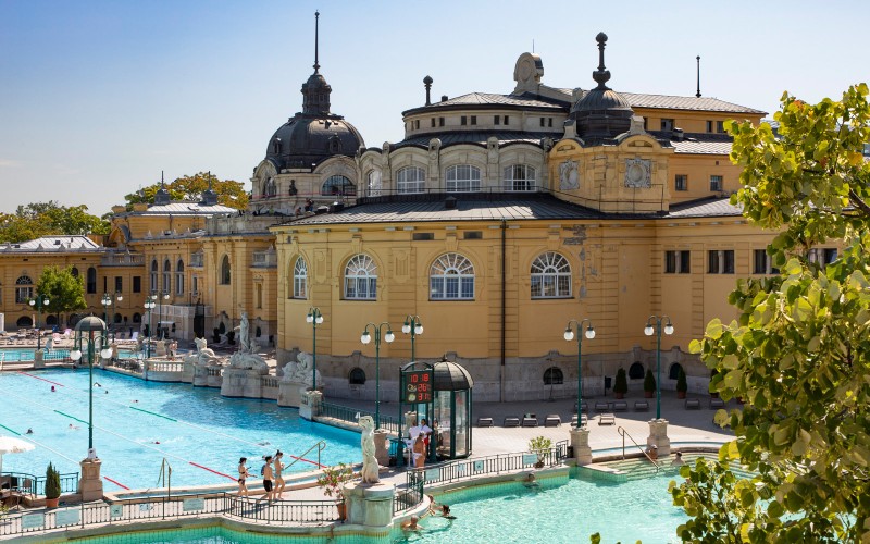 A Széchenyi fürdő napjainkban. Fotó: Nagy Krisztina, MÉM MDK Digitalizációs Osztály