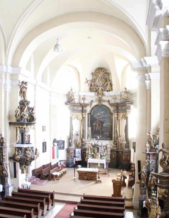 R. k. templom_Bélavári Krisztina_2011