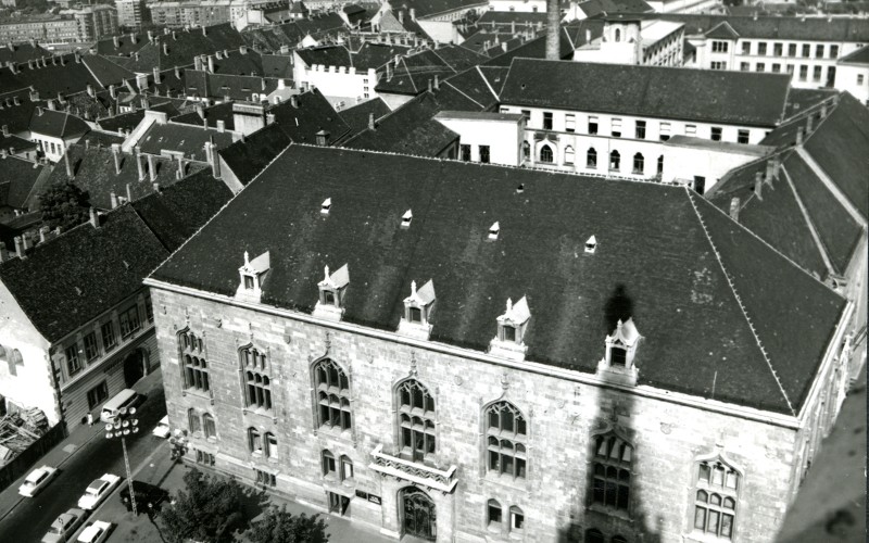 Budapest, Szentháromság tér 6., az egykori Pénzügyminisztérium látképe, MÉM MDK Fotótár ltsz. 108.727N (Mihalik Tamás, 1977)