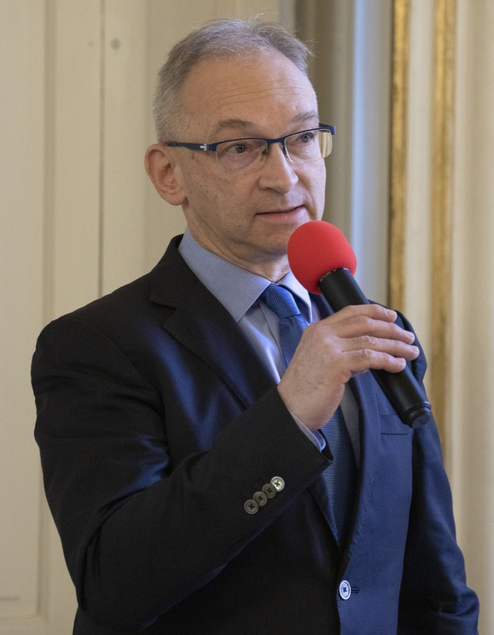 Ritoók Pál levezető elnök, a Magyar Építészeti Múzeum és Műemlékvédelmi Dokumentációs Központ főmuzeológusa