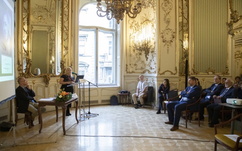 Baldavári Eszter, a Magyar Építészeti Múzeum és Műemlékvédelmi Dokumentációs Központ muzeológusa