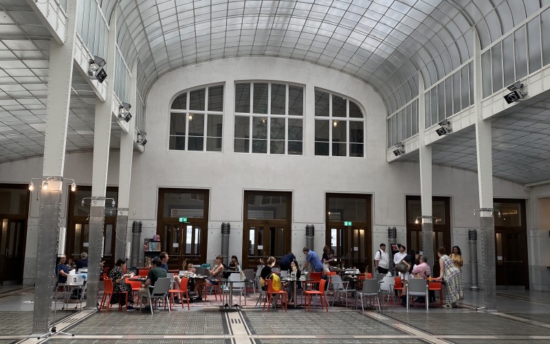 A konferencia helyszíne, az Osztrák Postatakarékpénztár