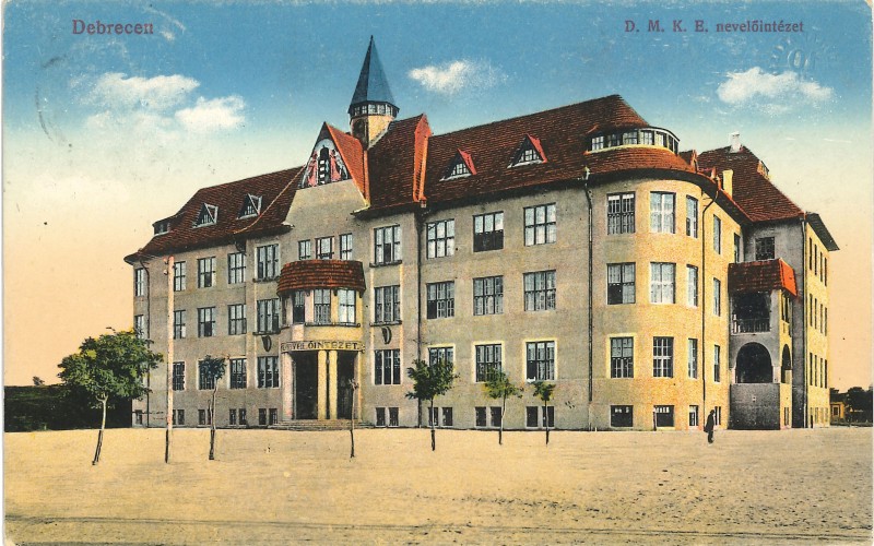 Debrecen, a Dél-magyarországi Közművelődési Egyesület internátusa. Épült: 1912–1913, Jánszky Béla és Szivessy Tibor tervei alapján. Elpusztult. MÉM MDK Múzeumi Gyűjtemény.