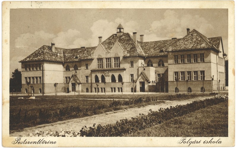 Pestszentlőrinc, polgári iskola, ma Sztehlo Gábor Evangélikus Óvoda, Általános Iskola és Gimnázium. Épült: 1926–1927, Jánszky Béla és Szivessy Tibor tervei alapján. MÉM MDK Múzeumi Gyűjtemény.