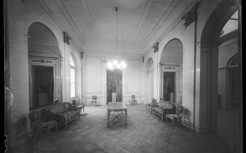 Kozelka Tivadar fotója a Wenckheim palota belső teréről, 1930-as évek, MÉM MDK, Műemlékvédelmi Dokumentációs Osztály, Fotótár 