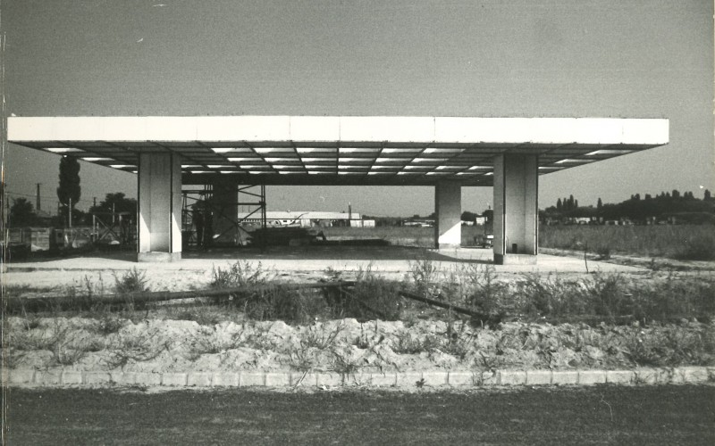 Az elkészült Lift-Field épület. Forrás: „Lift-Field” prototípus épület, Budapest, 1974-1975. Kutatási zárójelentés. BME, Budapest, 1975