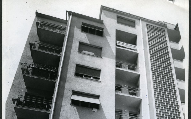 Weltzl János: Társasház, Budapest, XI. ker., Bercsényi utca 14. (1941–1942), kerti homlokzat, fotó: Kozelka Tivadar. MÉM MDK Múzeumi Osztály, Kozelka Tivadar hagyatéka