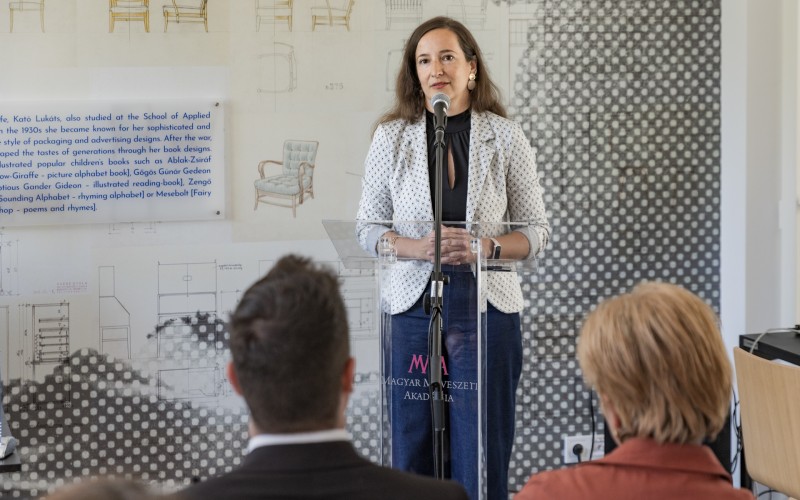 Dr. Kis Tímea, az egyetem Kulturális Örökség Tudományok tanszékének vezetője