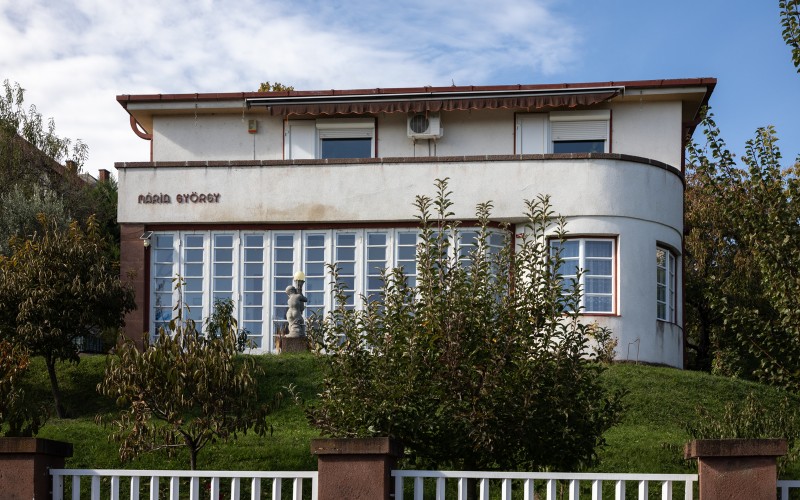 Balatonalmádi, Dr. Óvári Ferenc utca 53.  fotó: Nagy Krisztina