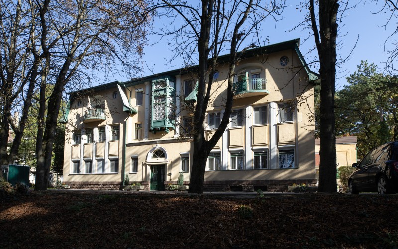 Balatonfűzfő, Bugyogó Forrás utca 16.  fotó: Nagy Krisztina