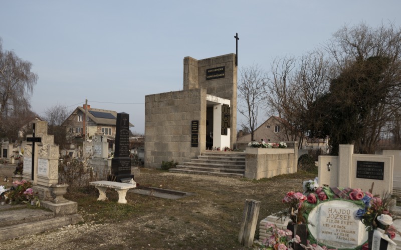 Az osszáriumként használt sírbolt napjainkban. Fotó: F. Tóth Gábor, MÉM MDK