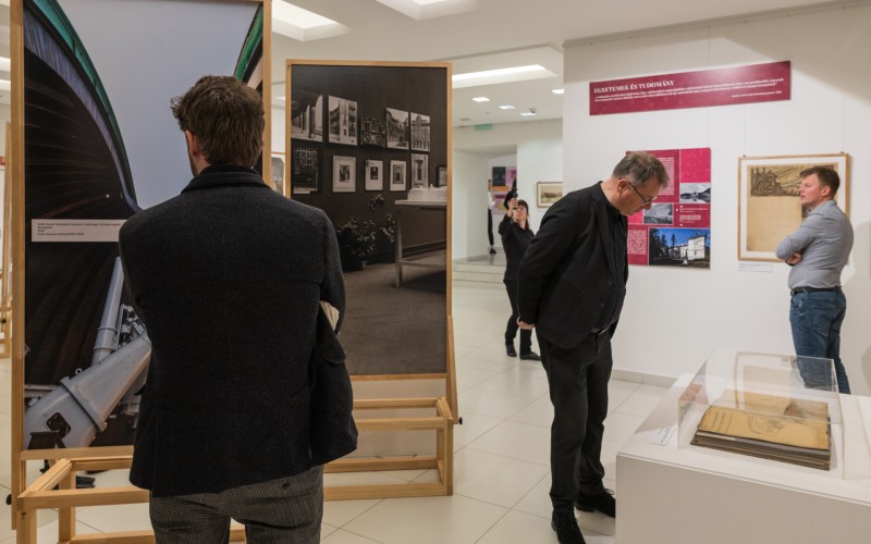 Klebersberg_mozaik_kiállítás_megnyitó-27