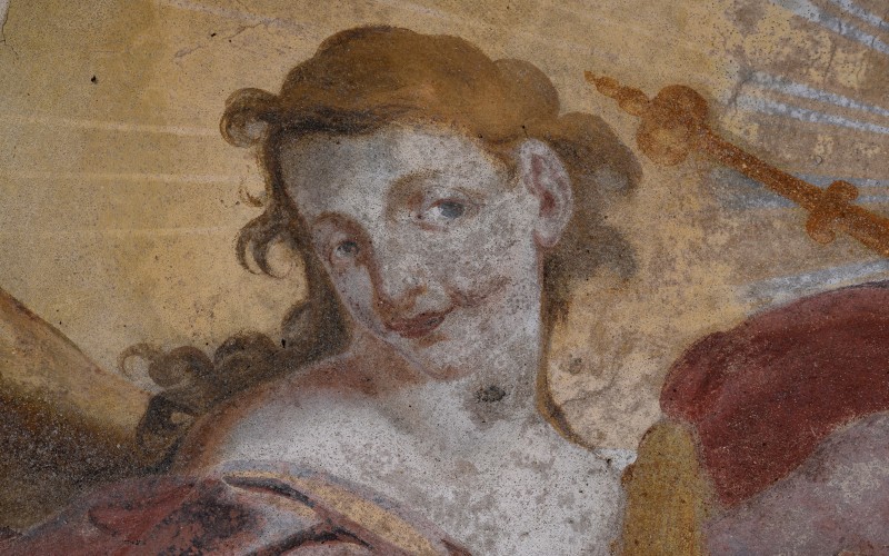 Angyal Mária koronájával